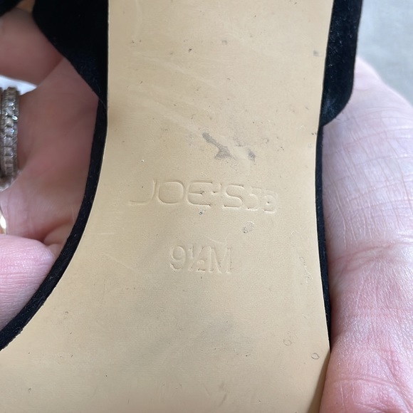 JOE’S 3 1/2 inch black suede heels - Picture 4 of 11